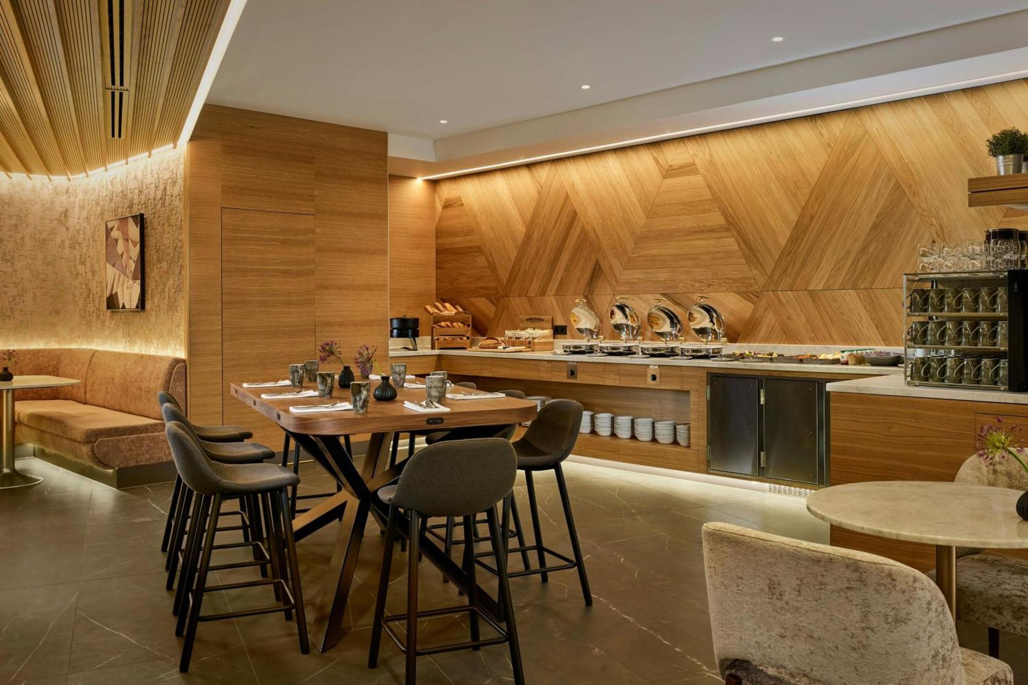 Sheraton Amsterdam Airport And Conference Center Hotel 4*